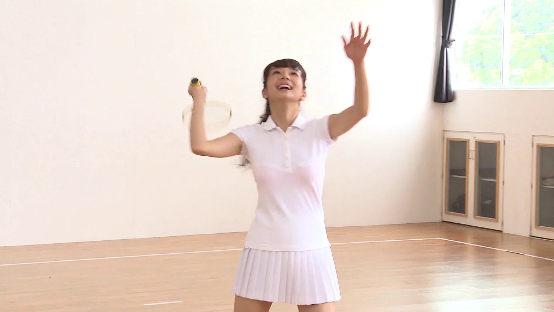 今日、モデル休みます 岡田紗佳 サンプル画像
