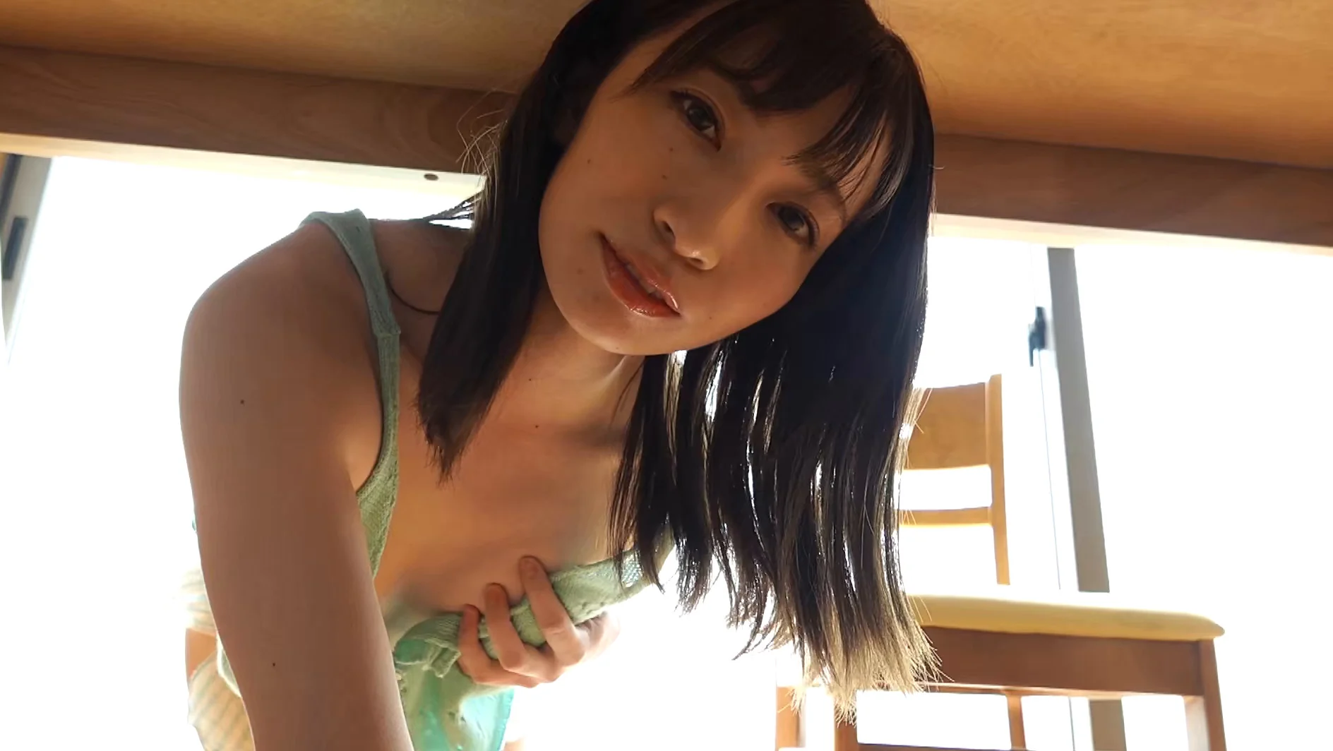 本当に教諭だった彼女がグラビアデビュー ぱつこ サンプル画像