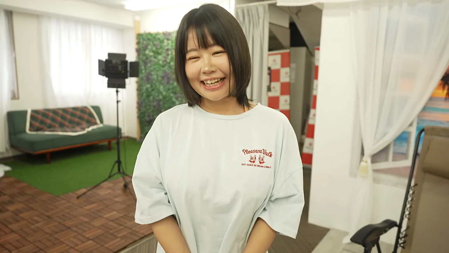 我慢できない!~撮影会のヒミツの裏オプション~ ツジ・ルイス サンプル画像