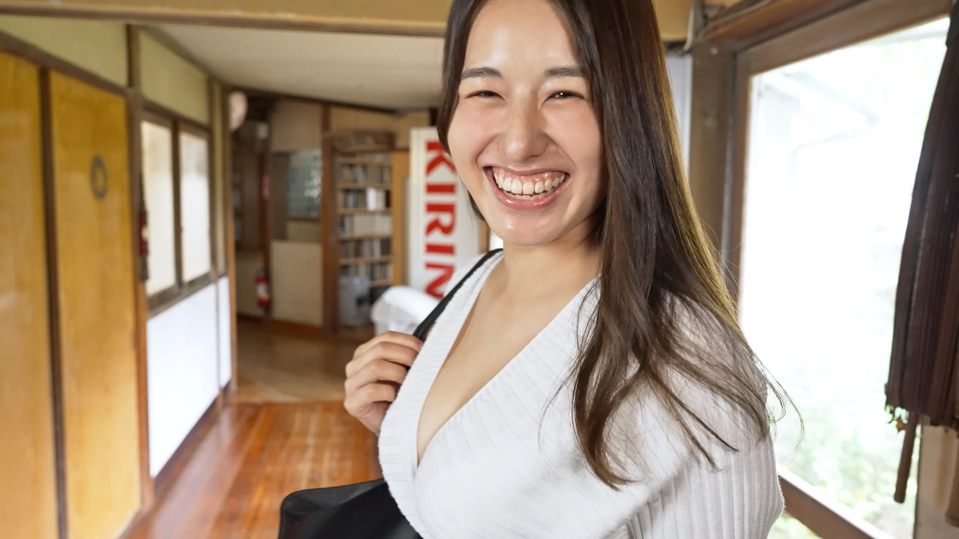 聖なる山 小山玲奈 サンプル画像